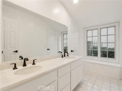 19371  Woodlands  , Huntington Beach, CA