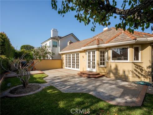 19371  Woodlands  , Huntington Beach, CA