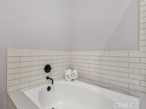 19451  Pompano  104 , Huntington Beach, CA