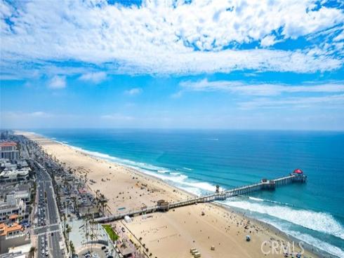 5082  Edinger  , Huntington Beach, CA