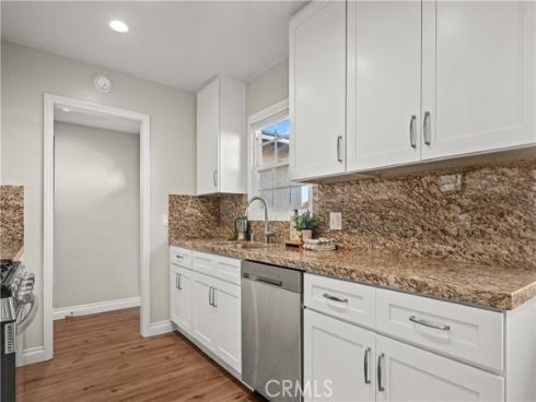 5082  Edinger  , Huntington Beach, CA