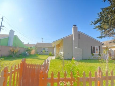 17451  Newland  , Huntington Beach, CA