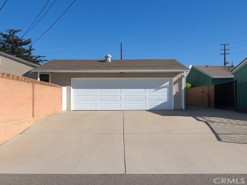 17451  Newland  , Huntington Beach, CA