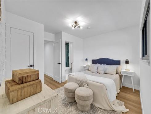 21621  Kaneohe  , Huntington Beach, CA