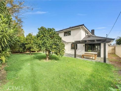 21621  Kaneohe  , Huntington Beach, CA