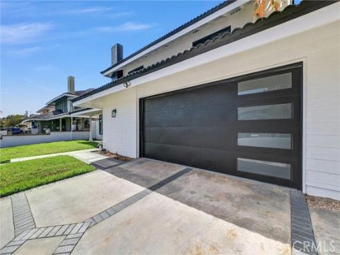 21621  Kaneohe  , Huntington Beach, CA