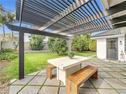 21621  Kaneohe  , Huntington Beach, CA