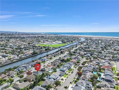 21621  Kaneohe  , Huntington Beach, CA