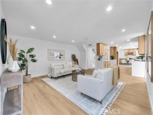 21621  Kaneohe  , Huntington Beach, CA