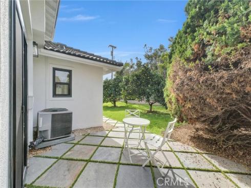21621  Kaneohe  , Huntington Beach, CA