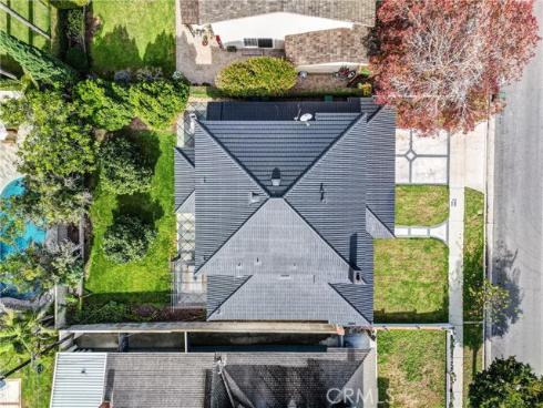 21621  Kaneohe  , Huntington Beach, CA