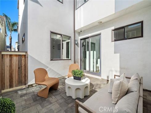 520  13th  , Huntington Beach, CA