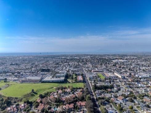 19542  Drybrook Ln.  , Huntington Beach, CA