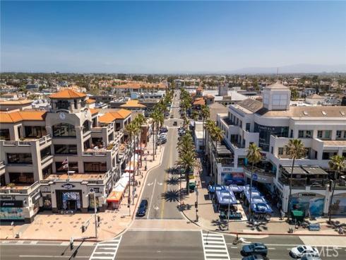 409  Utica  D36  Avenue, Huntington Beach, CA
