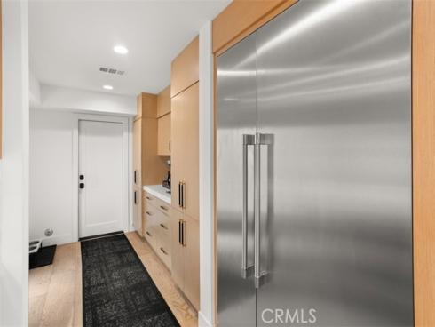 307  18th   Street, Huntington Beach, CA