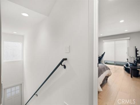 307  18th   Street, Huntington Beach, CA