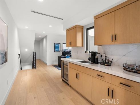 307  18th   Street, Huntington Beach, CA