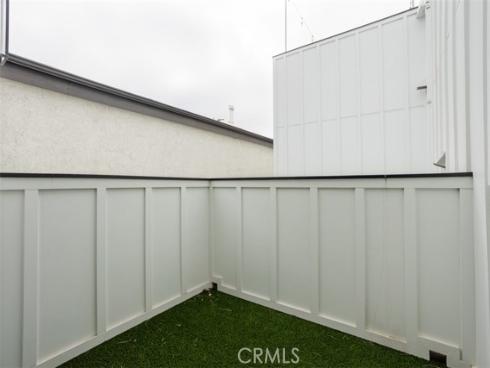 307  18th   Street, Huntington Beach, CA