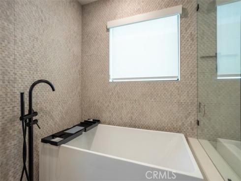 307  18th   Street, Huntington Beach, CA