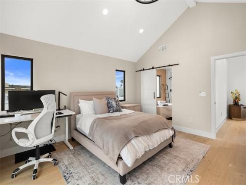 307  18th   Street, Huntington Beach, CA