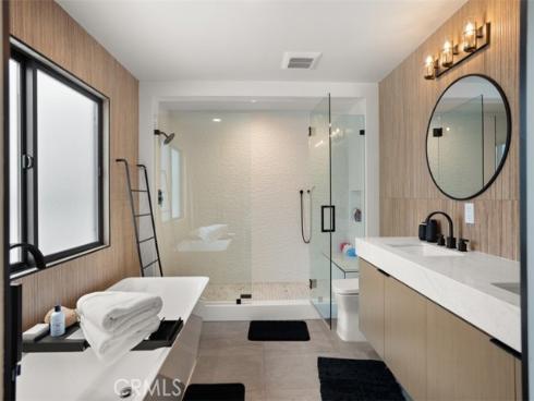 307  18th   Street, Huntington Beach, CA