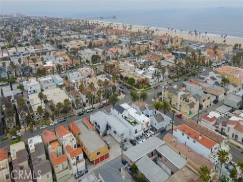307  18th   Street, Huntington Beach, CA