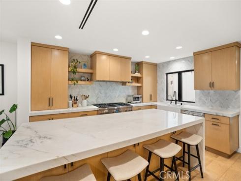 307  18th   Street, Huntington Beach, CA