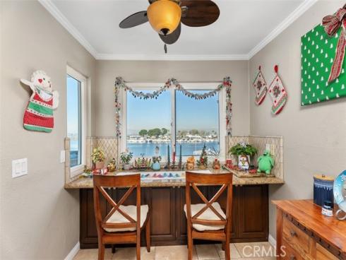 16255  Pacific  204  Circle, Huntington Beach, CA