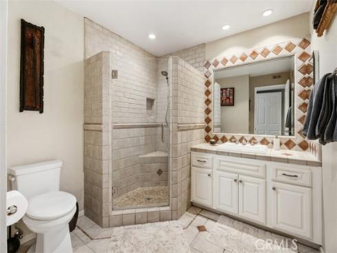 16255  Pacific  204  Circle, Huntington Beach, CA