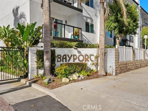 16255  Pacific  204  Circle, Huntington Beach, CA