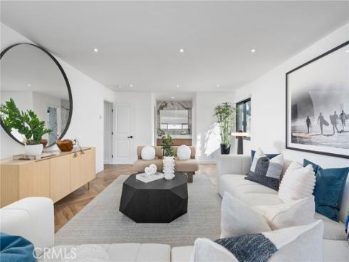 15631  Sunburst   Lane, Huntington Beach, CA