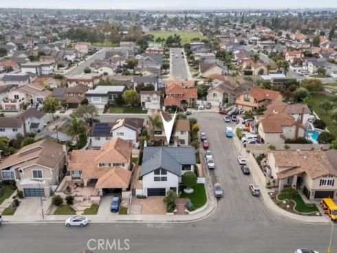 15631  Sunburst   Lane, Huntington Beach, CA