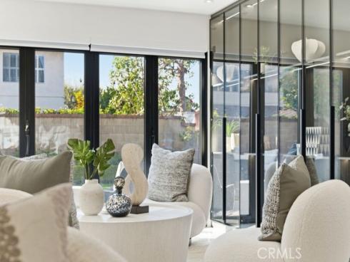 15631  Sunburst   Lane, Huntington Beach, CA