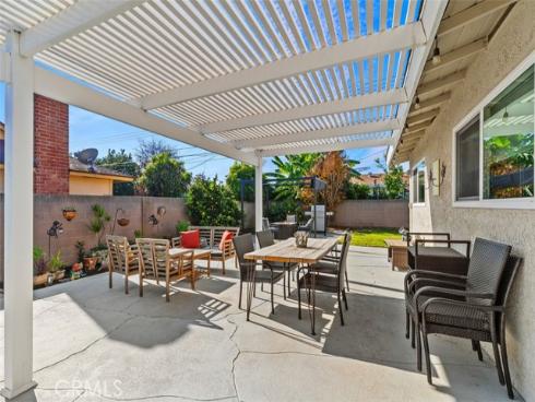 15201  Nottingham  , Huntington Beach, CA