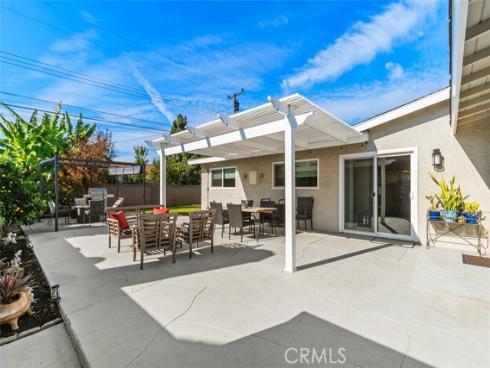 15201  Nottingham  , Huntington Beach, CA