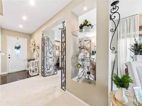 18576  Vallarta  , Huntington Beach, CA