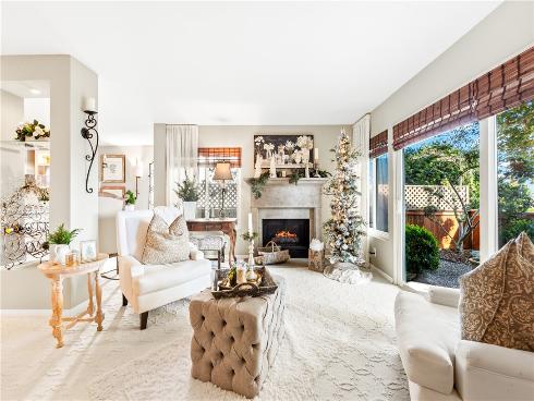 18576  Vallarta  , Huntington Beach, CA