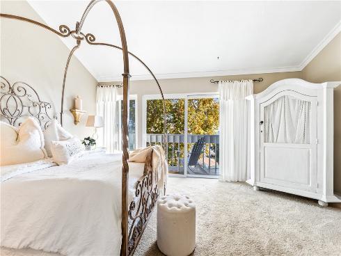 18576  Vallarta  , Huntington Beach, CA