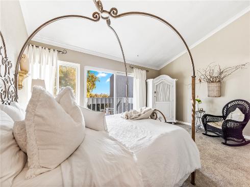 18576  Vallarta  , Huntington Beach, CA