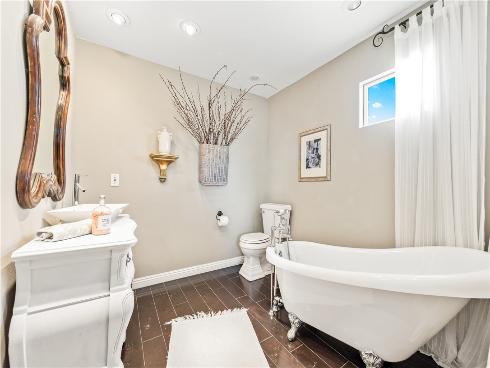 18576  Vallarta  , Huntington Beach, CA