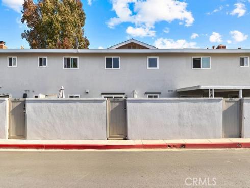 19844  Berkshire  , Huntington Beach, CA