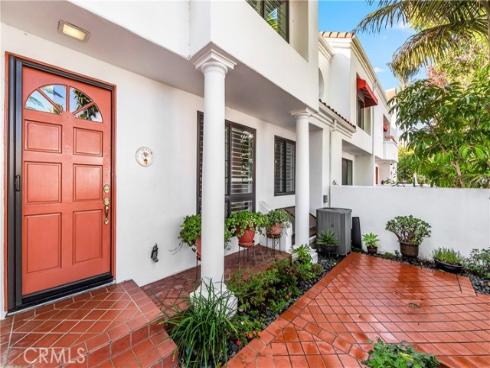 19481  Pompano  110 , Huntington Beach, CA