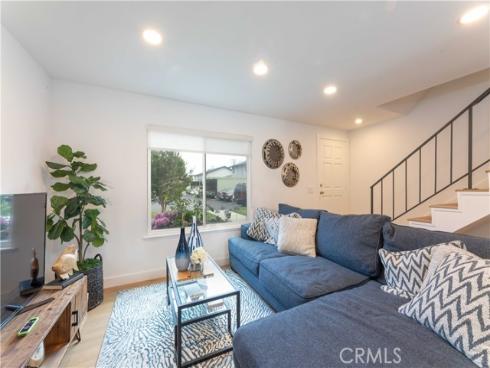 16509  Caballero  30B  Lane, Huntington Beach, CA