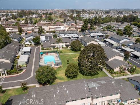 16509  Caballero  30B  Lane, Huntington Beach, CA