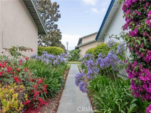 16509  Caballero  30B  Lane, Huntington Beach, CA