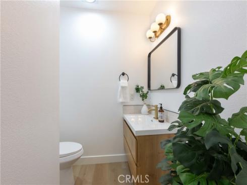 16509  Caballero  30B  Lane, Huntington Beach, CA