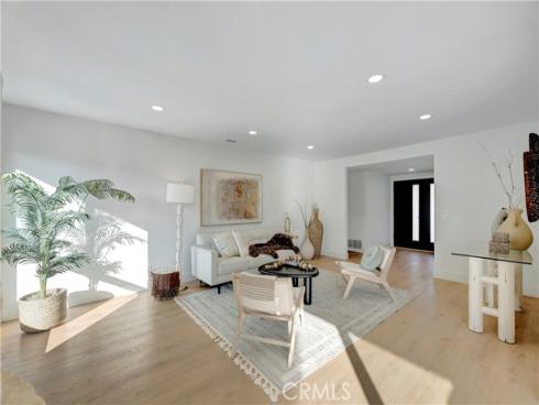 21211  Binghampton   Circle, Huntington Beach, CA