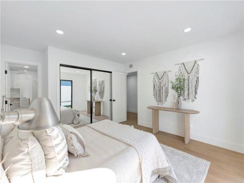 21211  Binghampton   Circle, Huntington Beach, CA