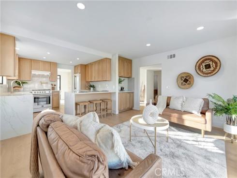 21211  Binghampton   Circle, Huntington Beach, CA