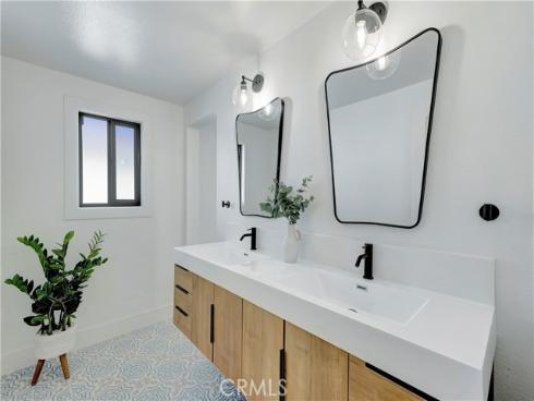 21211  Binghampton   Circle, Huntington Beach, CA